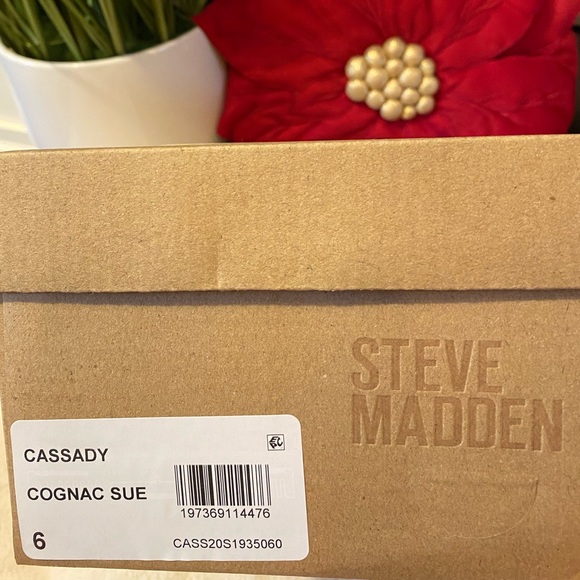 Steve Madden Cassady Loafer Mule - Picture 10 of 10